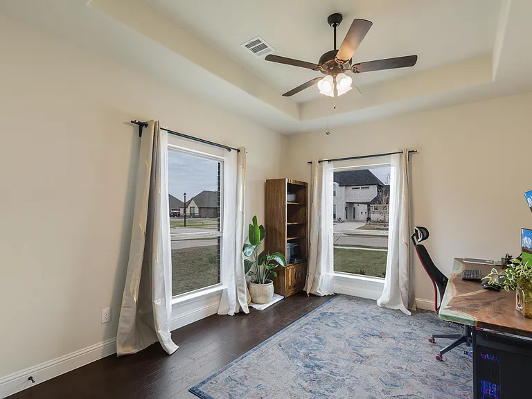 612 Ambergate Dr — Photo 20