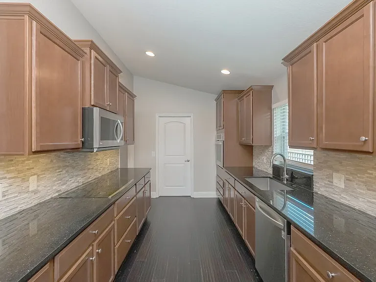 10825 Standing Stone Dr — Photo 7