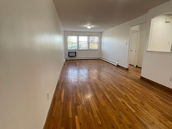 2nd image of 8878 26th Ave Floor 2