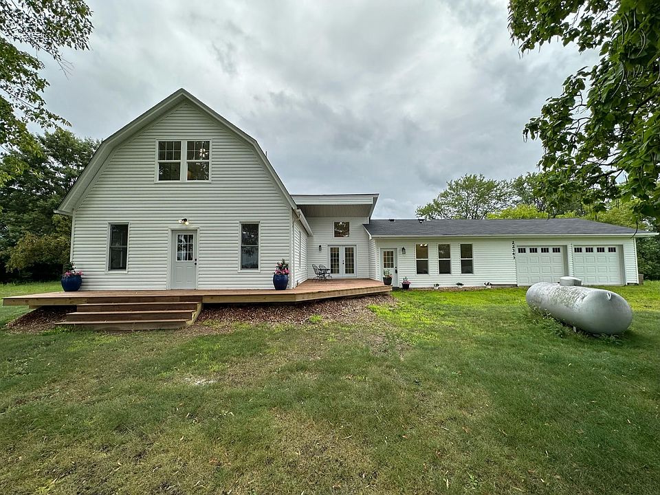 1st image of 22343 Sandy Dr NE
