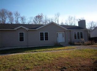 1220 Old Fall River Rd, Dartmouth, MA 02747