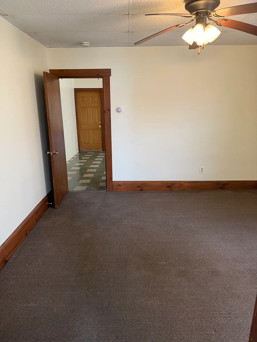 Building Photo - 158 Reynolds St #2S