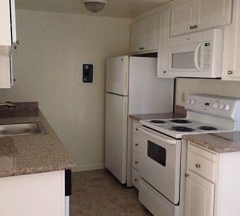 2nd image of 2620 Q St APT 02