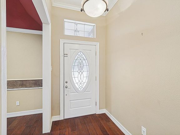 4th image of 7009 Oak Hills Ct