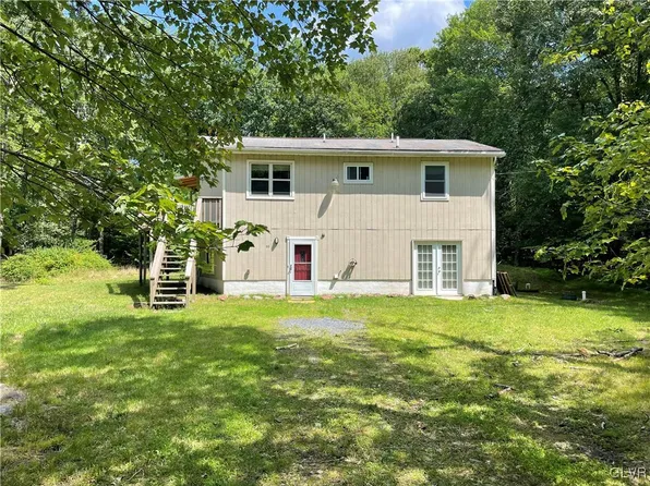 66 Navajo Trl, Albrightsville, PA 18210