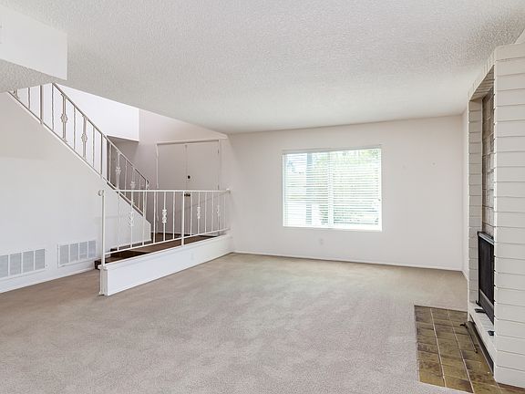 5th image of 6271 Lake Shore Dr