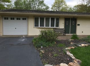 31 Stillwell Rd, Kendall Park, NJ 08824