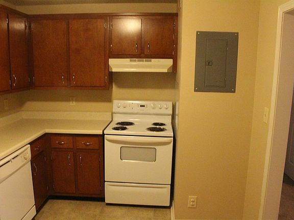 5th image of 2812 Cobalt Dr APT E
