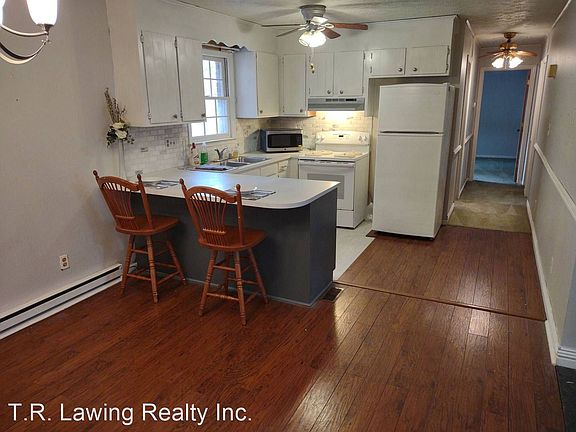 3rd image of 219 S Fork Dr