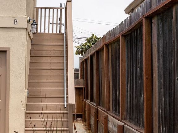 3rd image of 1185 Amador Ave #B