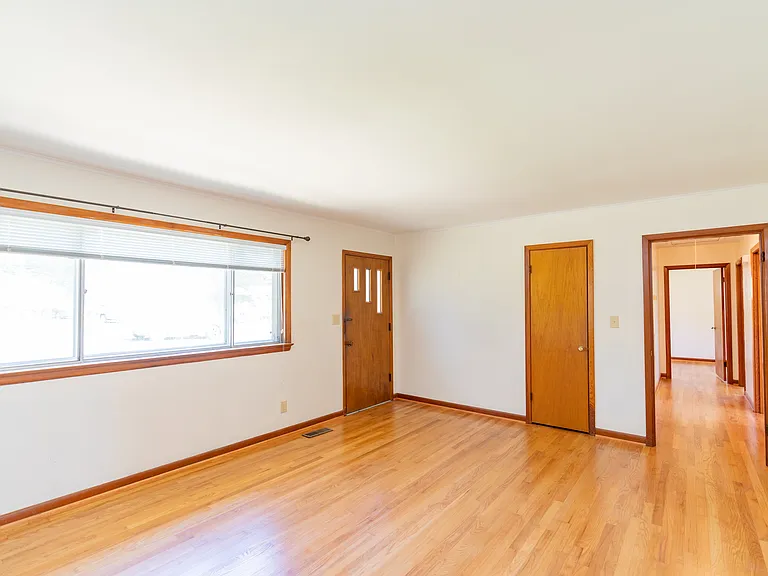 1214 Echo Dr — Photo 12