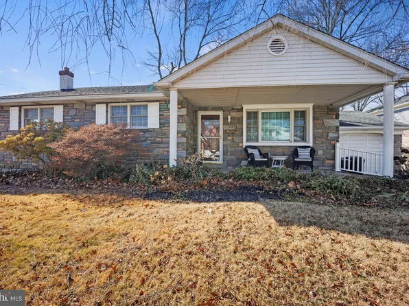 423 Wyndom Ter, Holmes, PA 19043