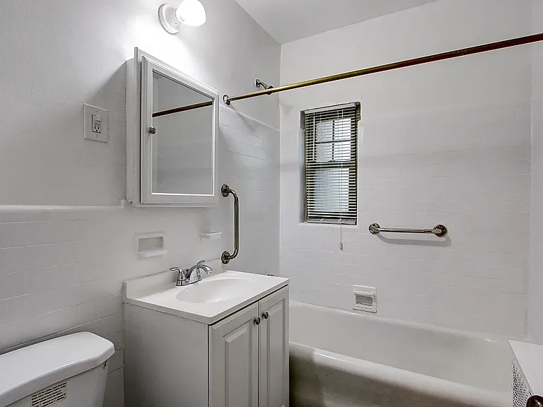 Westcourt bath