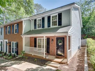 117 Courtyard Ter, Roswell, GA 30075