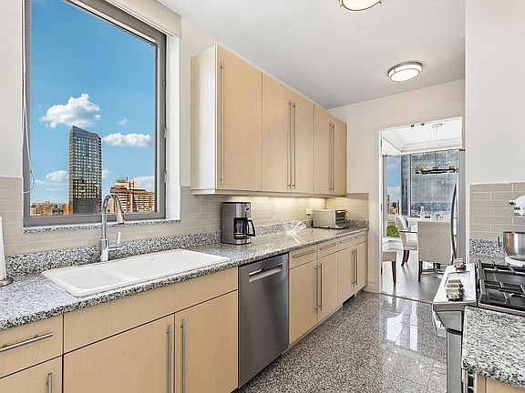 4th image of 2 Columbus Ave APT 39B