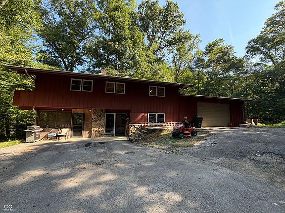 2nd image of 2984 Patricksburg Rd