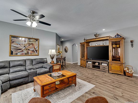 4th image of 6502 Pecan Acres