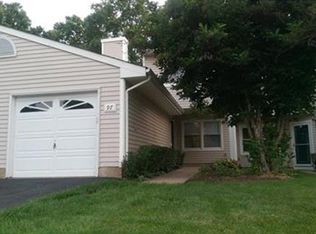 97 Woodmere Dr, Parlin, NJ