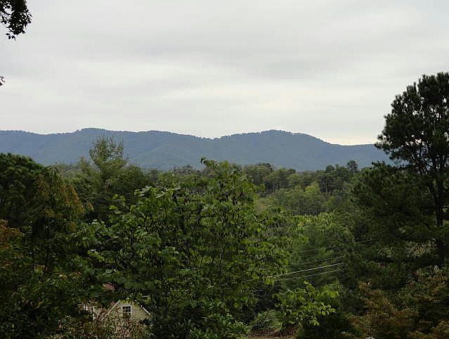 2nd image of 20 Angel Ln