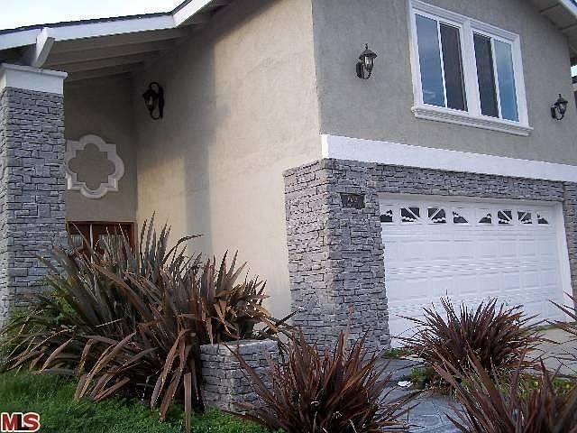 2nd image of 6482 Cantiles Ave