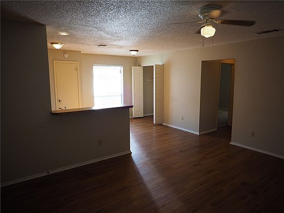 2nd image of 11300 Nicole Cv APT A
