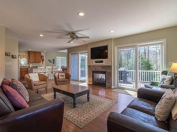 4th image of 1559 Pinkham Road