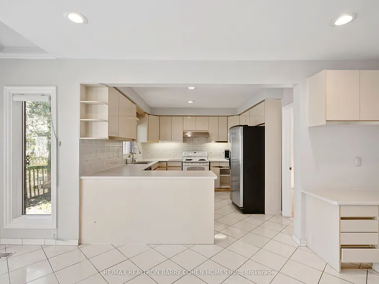 238 Spring Garden Ave — Photo 9