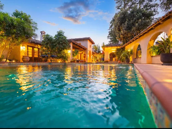 541 N Powell Court, Visalia, CA 93291