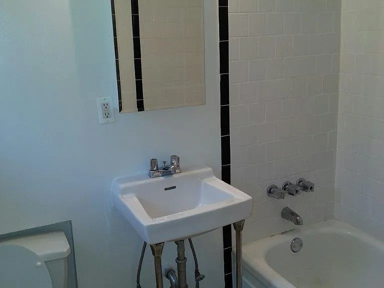 2456 20th St NW #C — Photo 8