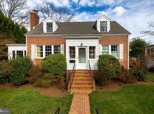 2137 N Troy St, Arlington, VA 22201