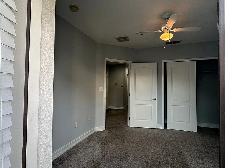 3720 Messina Dr — Photo 36