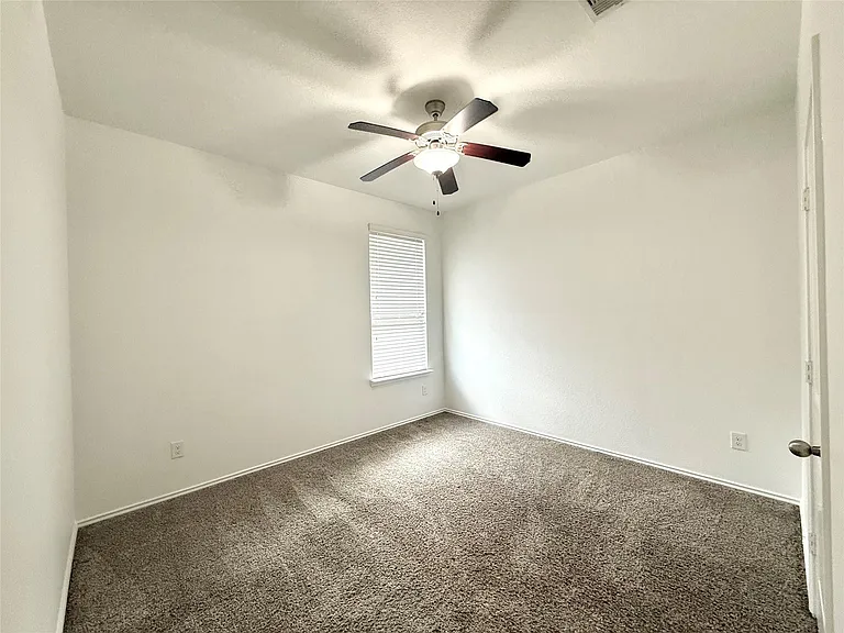 23603 Legano Dr — Photo 22