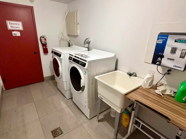 51 Cedar Street image 11 of 15