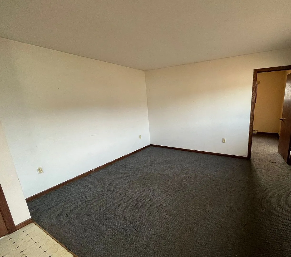 209 E Wood Ave — Photo 4