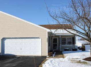 4082 Woodspring Ln, York, PA 17402