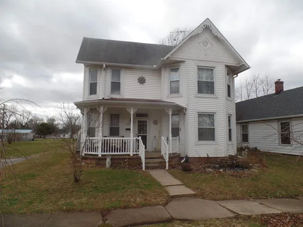 220 S Jefferson St, Worthington, IN 47471