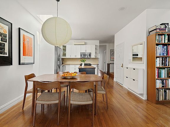 2nd image of 667 Degraw St APT 3