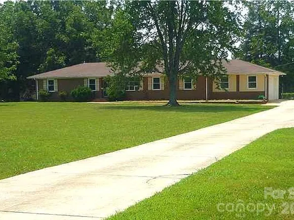 10010 Hambright Rd, Huntersville, NC 28078
