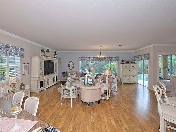 5th image of 20389 Torre Del Lago St