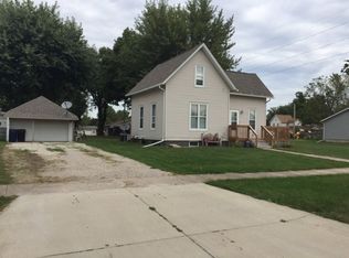 406 W 7th St, Tipton, IA 52772