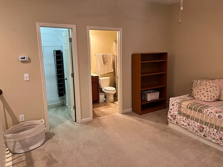 101 W Winmore Ave — Photo 5