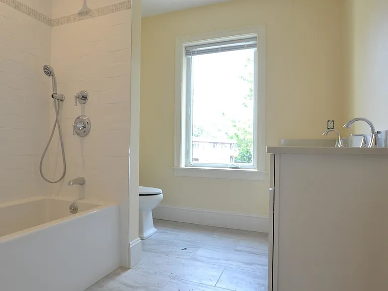 118 Tremont St — Photo 13