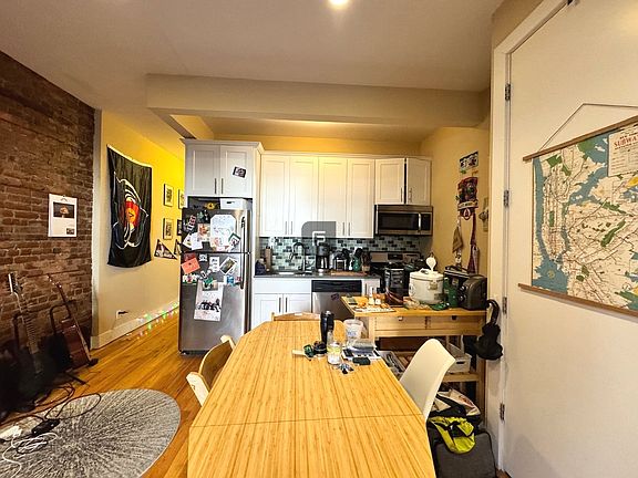 3rd image of 566 Sterling Pl APT 1A