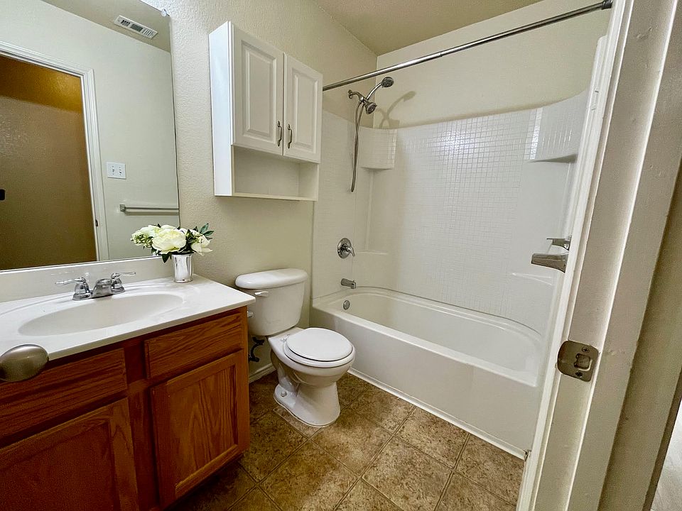 2nd image of 12737 Northern Pine Dr