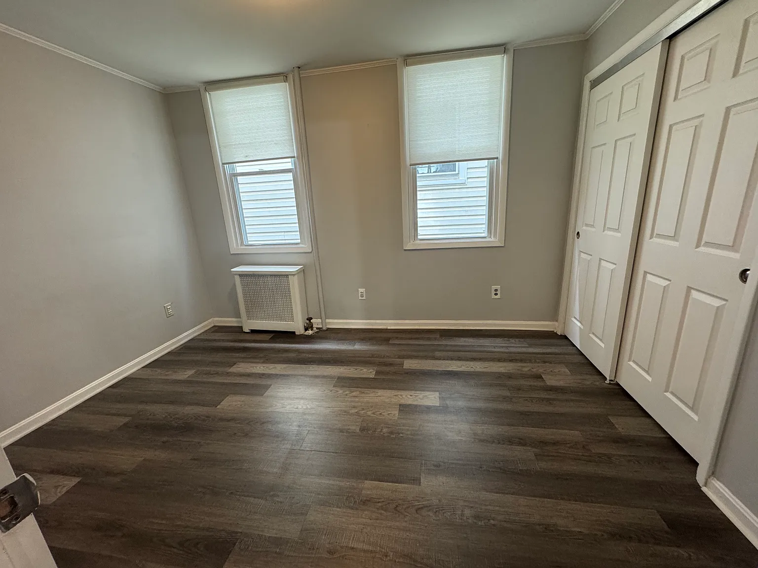 3 bed, $2,100 — Photo 3