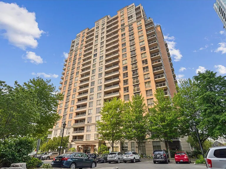 5229 Dundas St W #511 — Photo 2