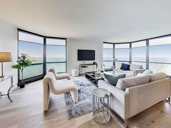 5th image of 990 N Lake Shore Dr APT 26D