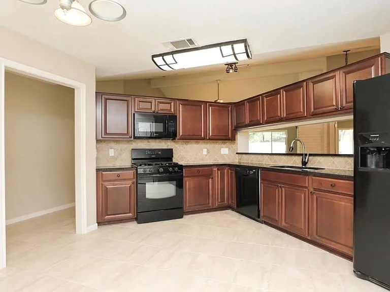 3134 Sedgeborough Dr — Photo 14