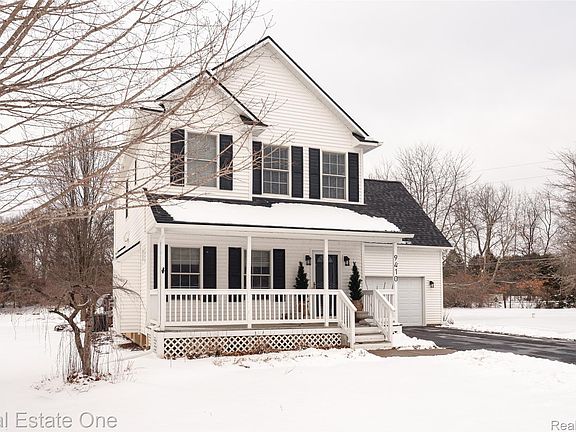 2nd image of 9410 Maple Run Ct