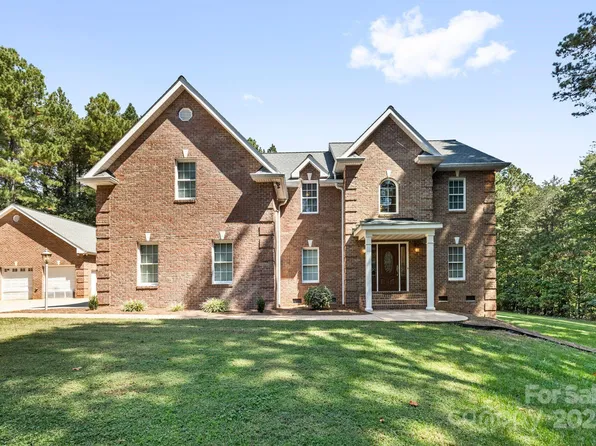 115 Fulbright Rd, Stony Point, NC 28678